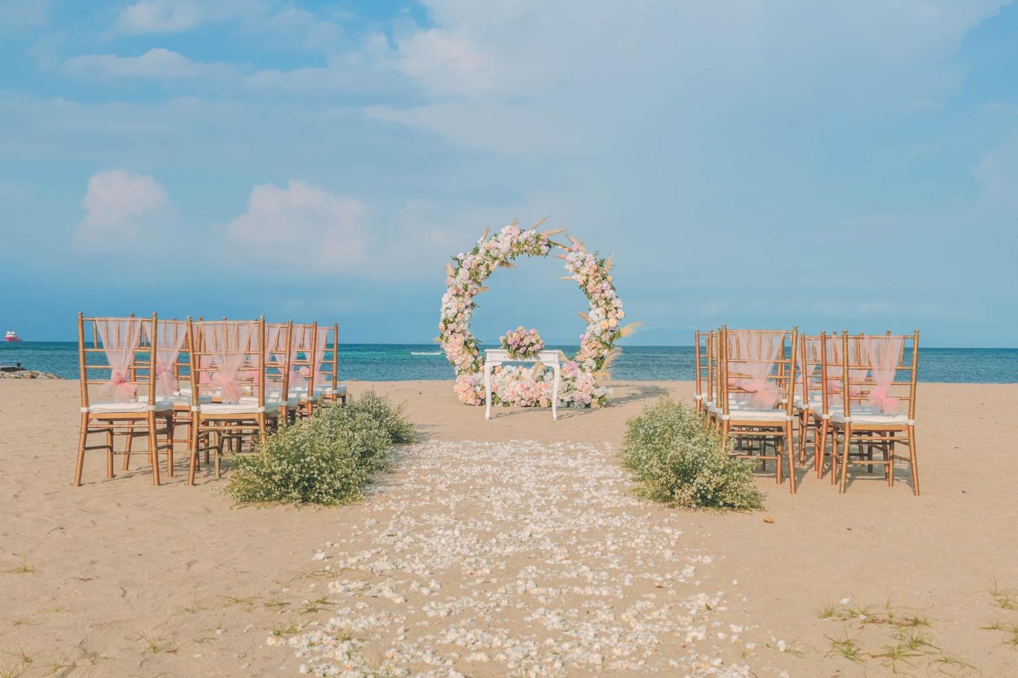 נוסא דואה Tijili Hotel Benoa מראה חיצוני תמונה